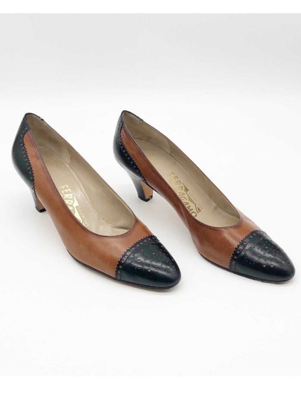 Salvatore Ferragamo women's black and brown pumps Size 8 AAA